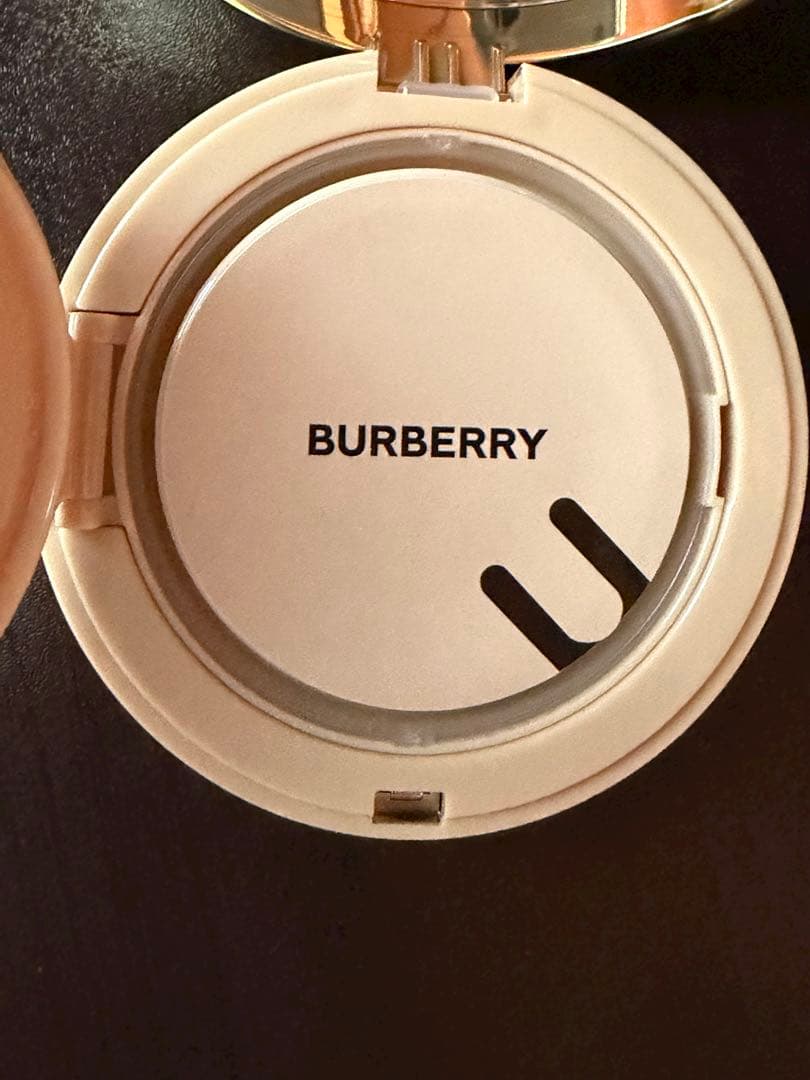 新品BURBERRY BEYOND WEAR限定版 クッションファンデーション