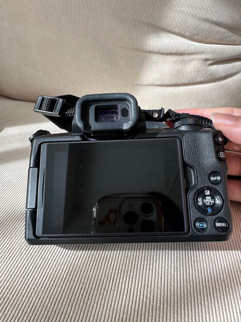 デジタルカメラ Canon EOSkissM2