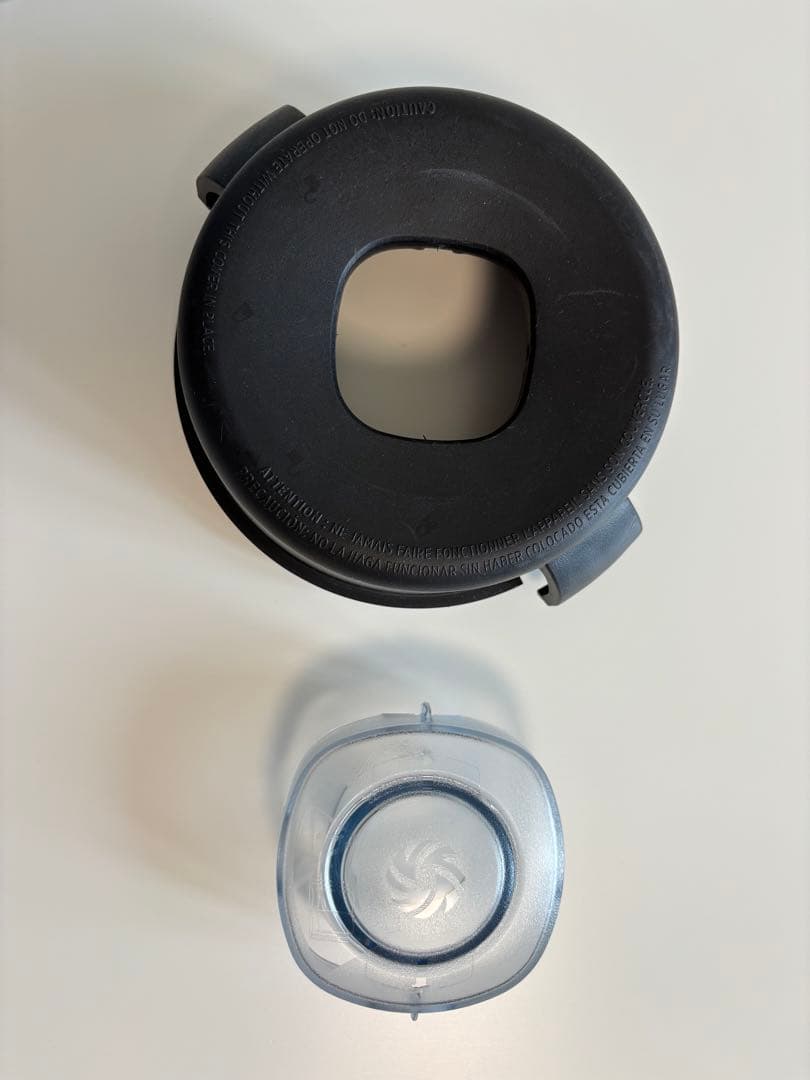 美品！ホワイトカラー Vitamixレシピブック付き/2018年東急百貨店で購入