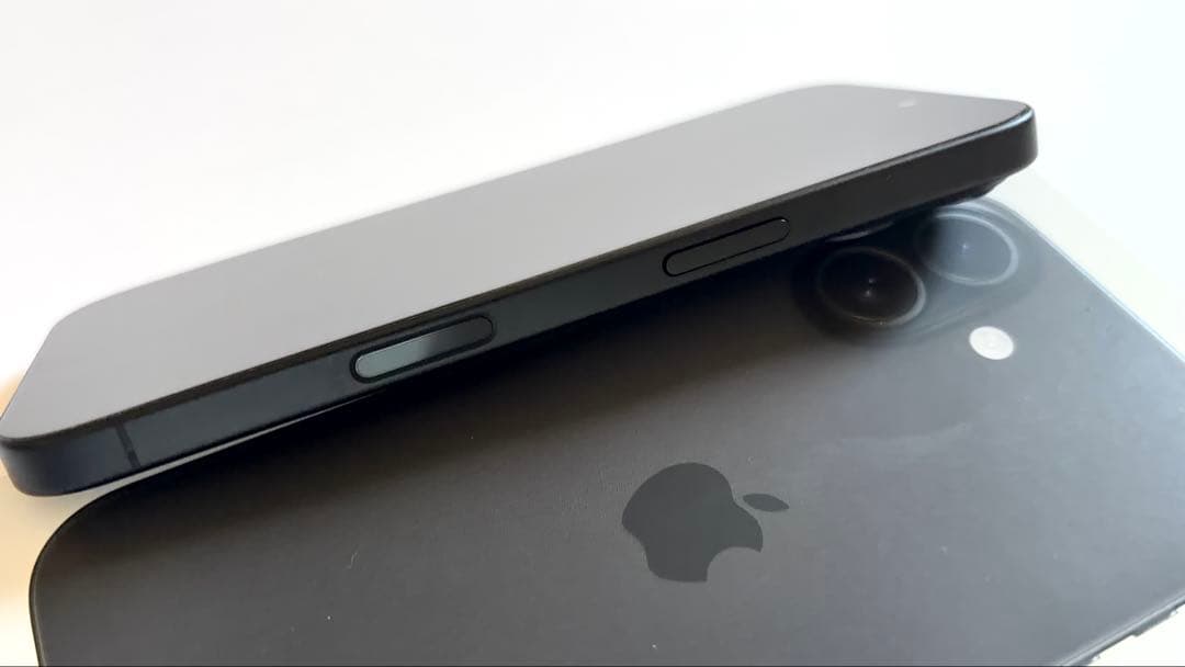 【美品】iPhone16 本体 SIMフリー ブラック 128GB