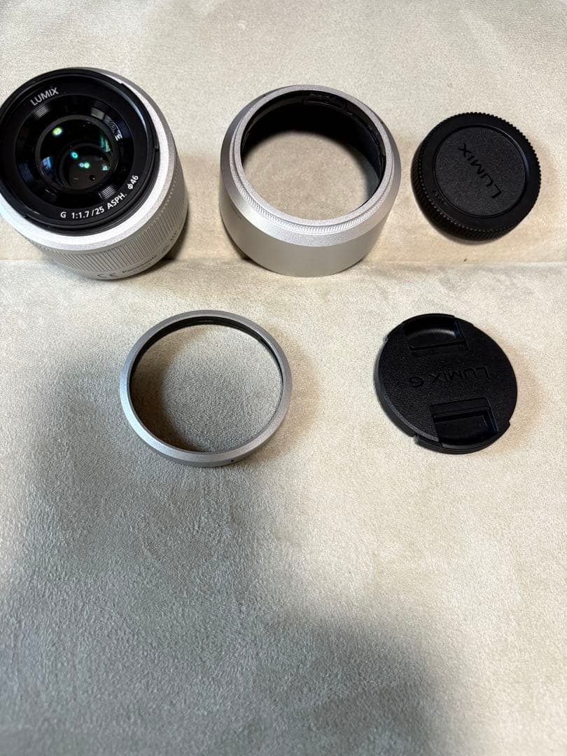 【美品】LUMIX 単焦点レンズ 25ミリ　ルミックス H-H025 シルバー