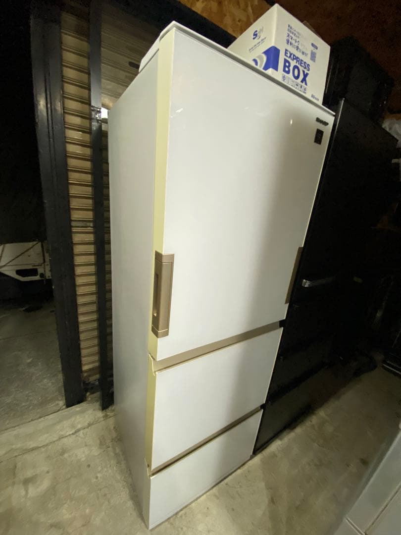 セール☆SHARP SJ-GH36D-W 冷蔵庫 300L 3ドア 2019年製