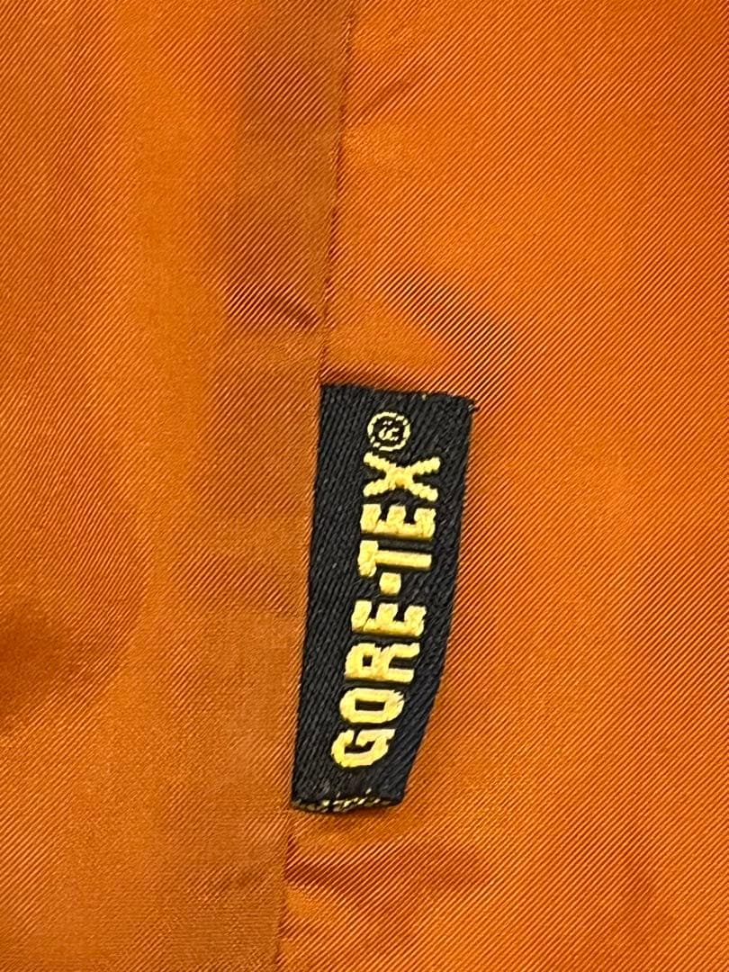 e*W様 バートン ak ゴアテックス スノボウェア ジャケット S