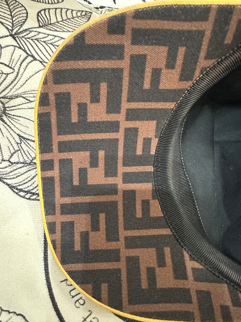 FENDI♡ズッカ柄♡イエロー♡キャップ