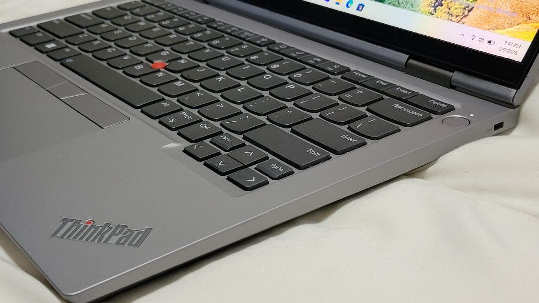 レノボ Thinkpad Neo 14 SSD 読み取り速度 6600 MB/秒