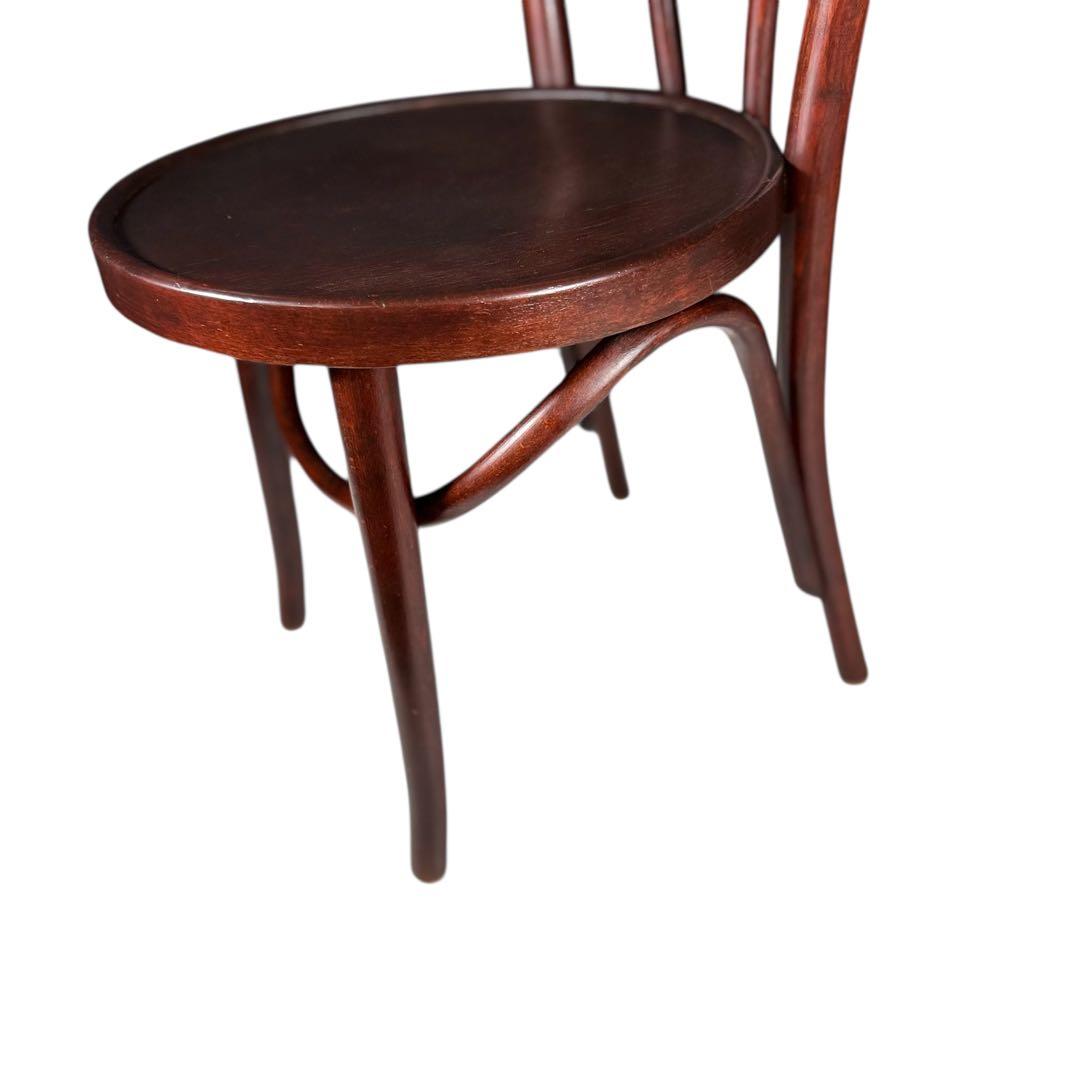 HR719 古いマルニ木工　東欧　ルーマニア製　ベントウッドチェア　曲木椅子