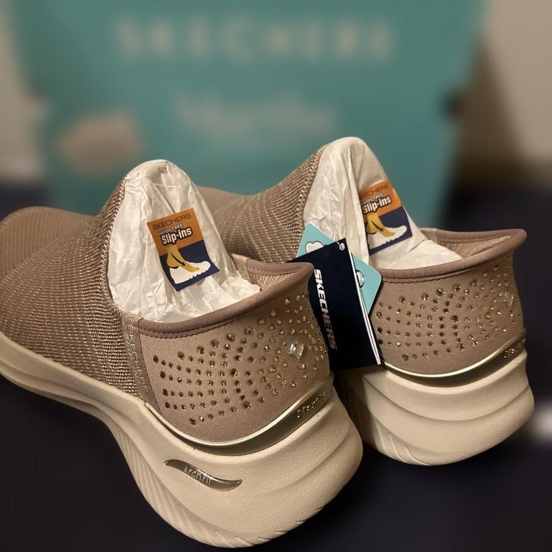 新品未使用！SKECHERS スリップインズ 限定モデル