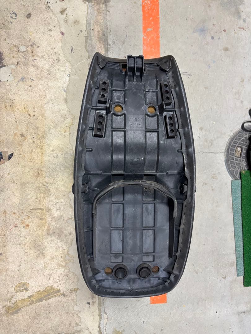 cb400ss 純正シート