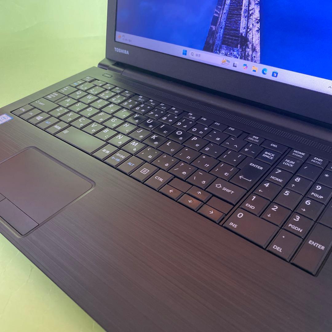 Windowsノート本体 TOSHIBA dynabook B65/M