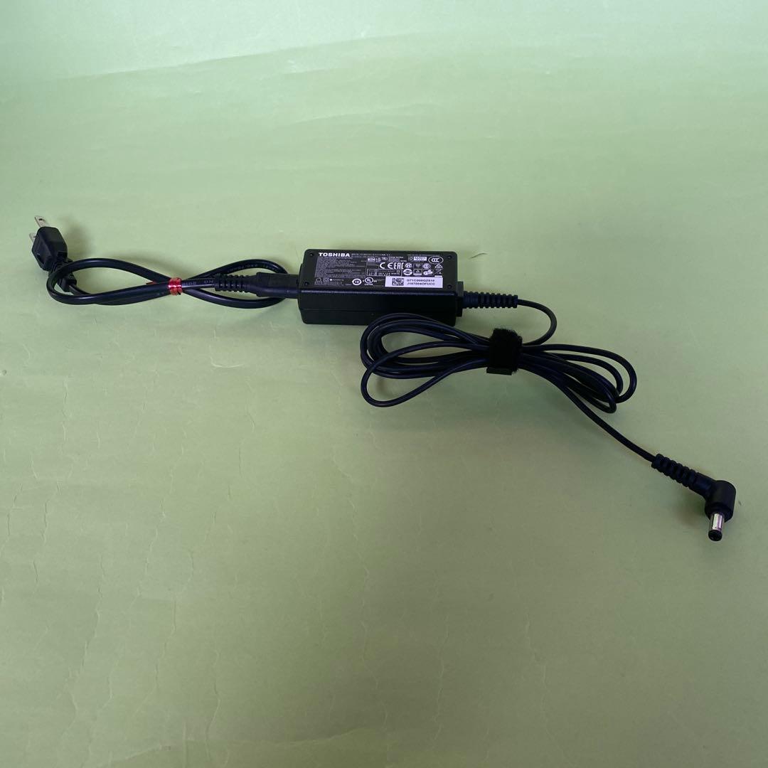 Windowsノート本体 TOSHIBA dynabook B65/M