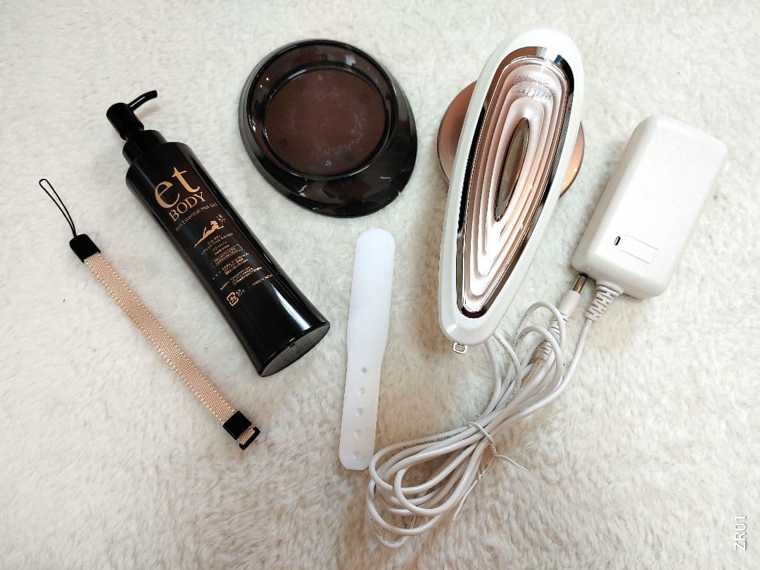 【送料無料】 美品 Dr.Caviet ハンディキャビテーション エステ