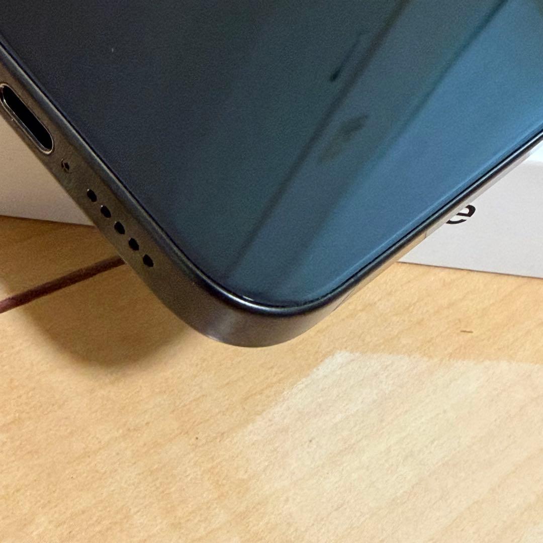 Apple iPhone 15Pro ブラックチタニウム256GB SIMフリー