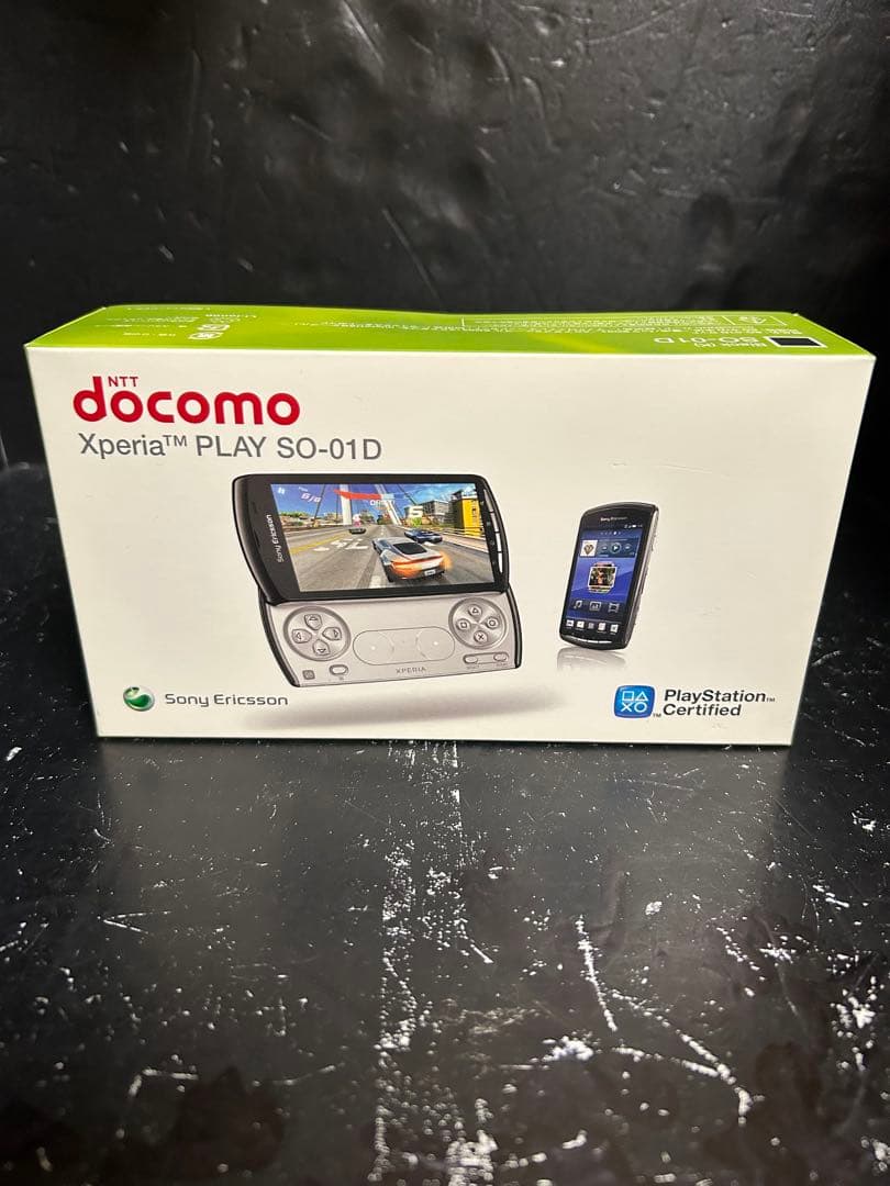 NTT docomo Xperia PLAY SO-01D ブラック