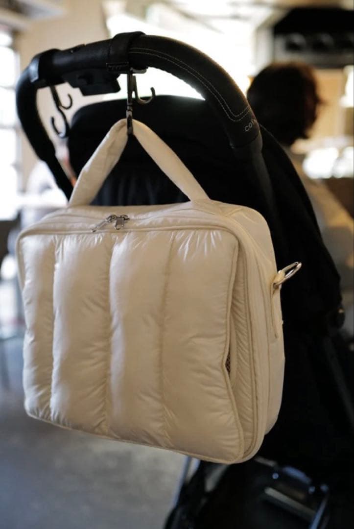 新品未使用　カラン　calin マザーズバッグ　ホワイト