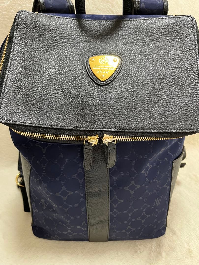 【美品】ATAOリュック バックパック マッシュルーム モノグラム 総柄 青黒