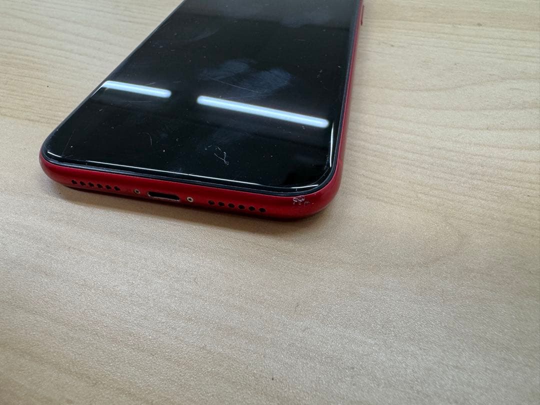 Apple iPhone 11 (レッド) 本体