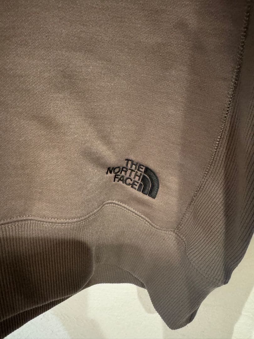 週末特別セール限定商品The North Face フードパーカー