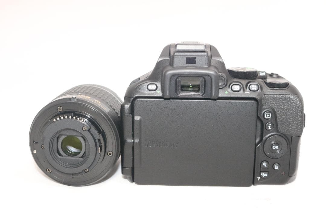 シリーズ最新！⭐初心者完全セット！⭐Nikon D5600 ⭐一眼レフ 超高画質