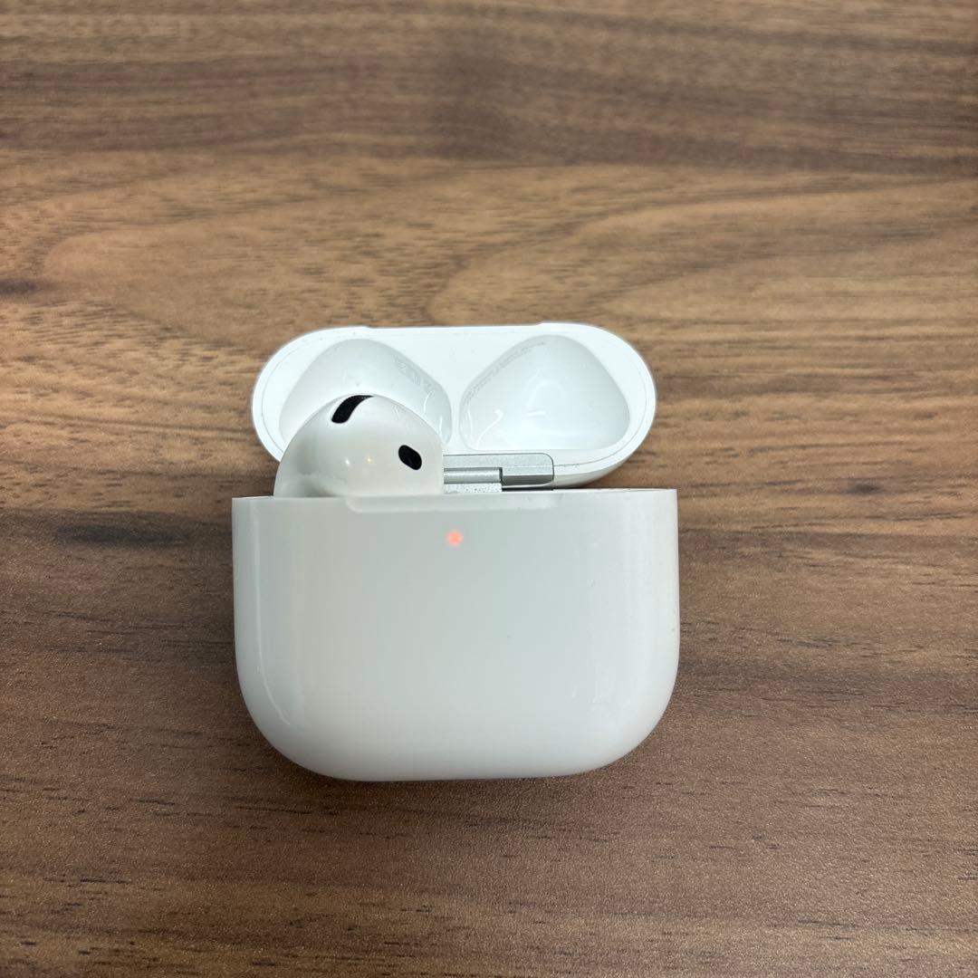【右耳なし】AirPods4 ノイズキャンセリングなし本体 充電ケース付き