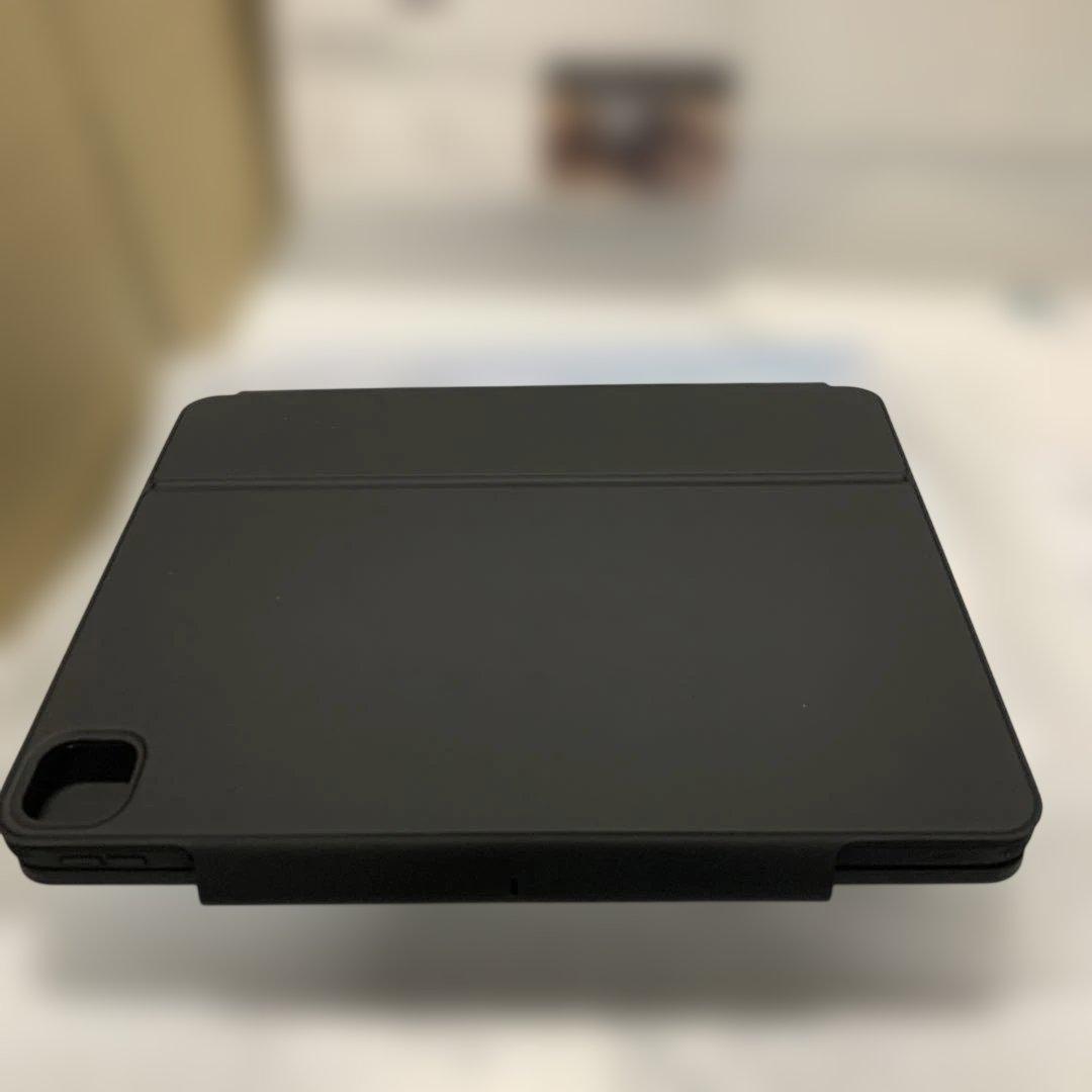 ESR iPad キーボードケース iPad Pro 12.9用