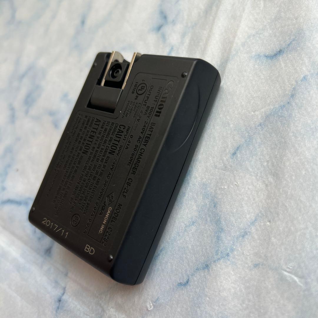 Canon IXY650 コンパクトデジタルカメラ　シルバー