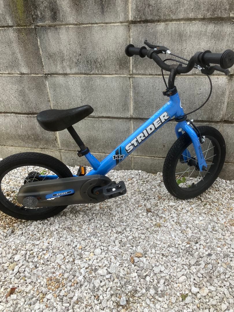 STRIDER 14X バランスバイク 青