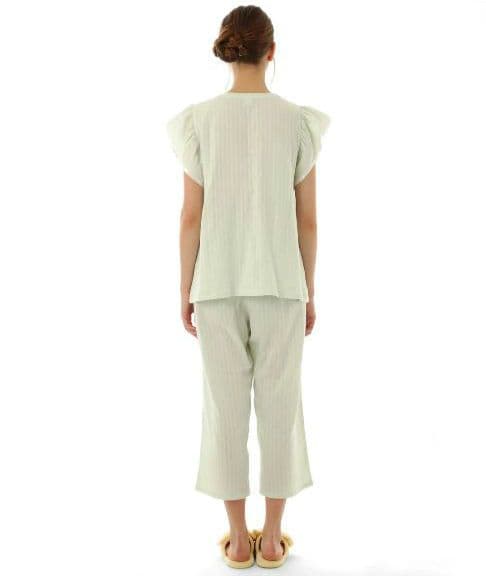 ◎新品未使用タグ付き　narue　ナルエー　パジャマ　すずらん刺繍　グリーン系