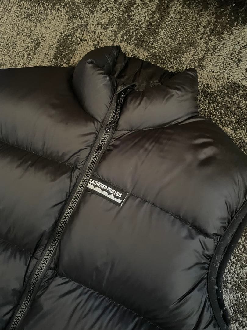 フェザードフレンズ　FEATHERED FRIENDSダウンベスト　黒