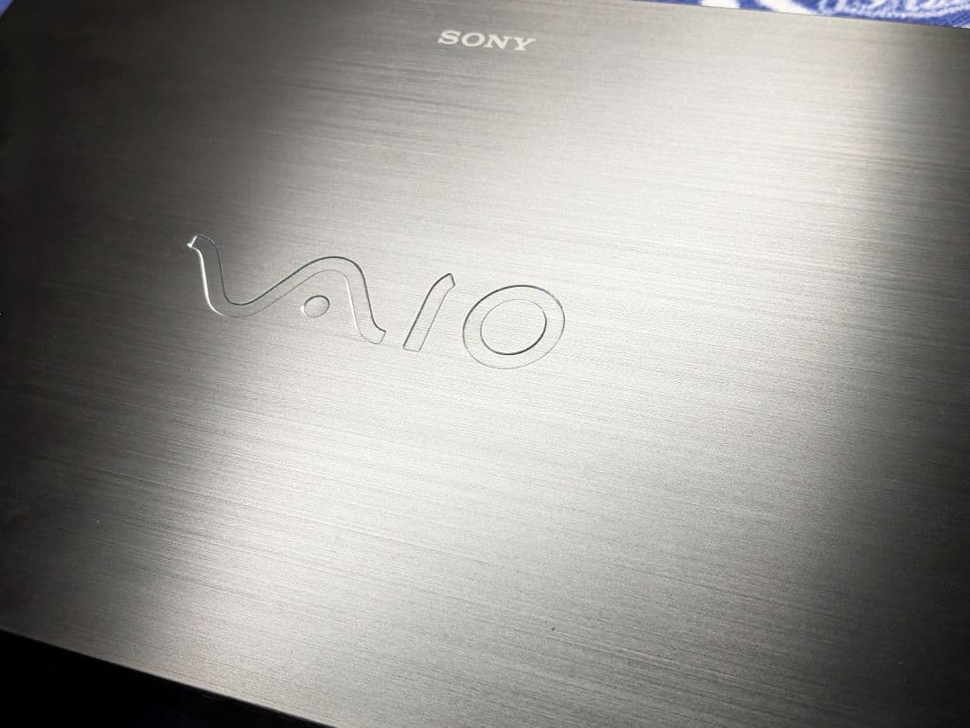 VAIO Fit 14インチ／タッチパネル／Corei3／SSD256／6GB