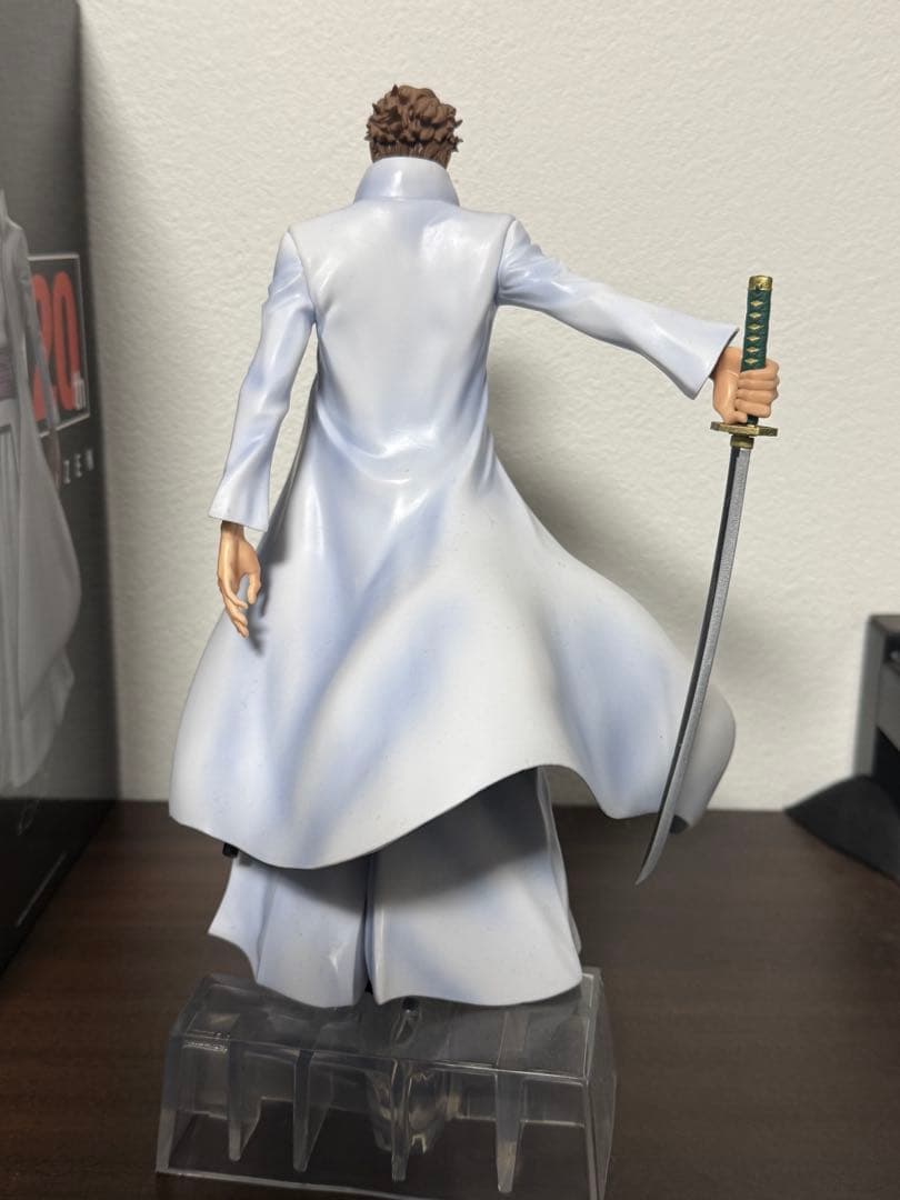 BLEACH 一番くじ 藍染惣右介 B賞 フィギュア　箱へこみあり