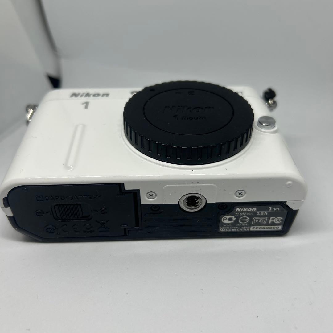 Nikon V1 ホワイト ミラーレスカメラ