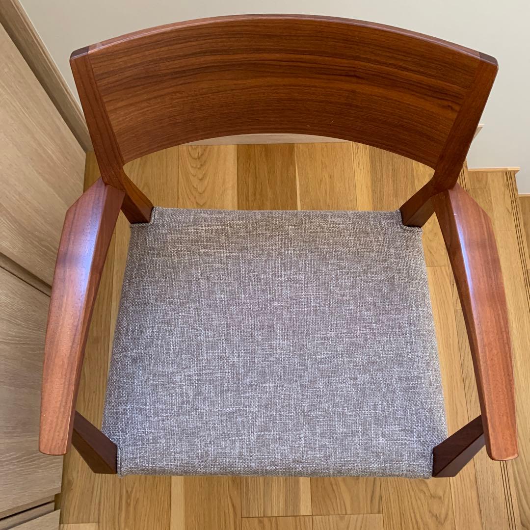 日進木工　Forms アームチェア　DDC-095　カバーリング　ウォールナット