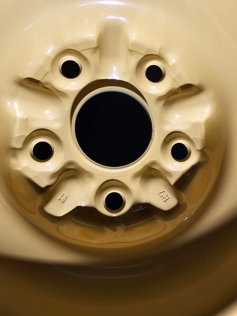 60ハリアー スペアタイヤ 未使用