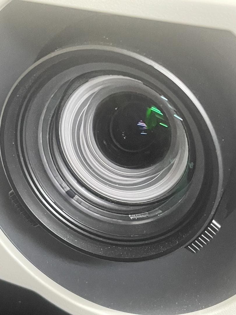 Panasonic PT-VMZ50 WUXGA プロジェクター本体