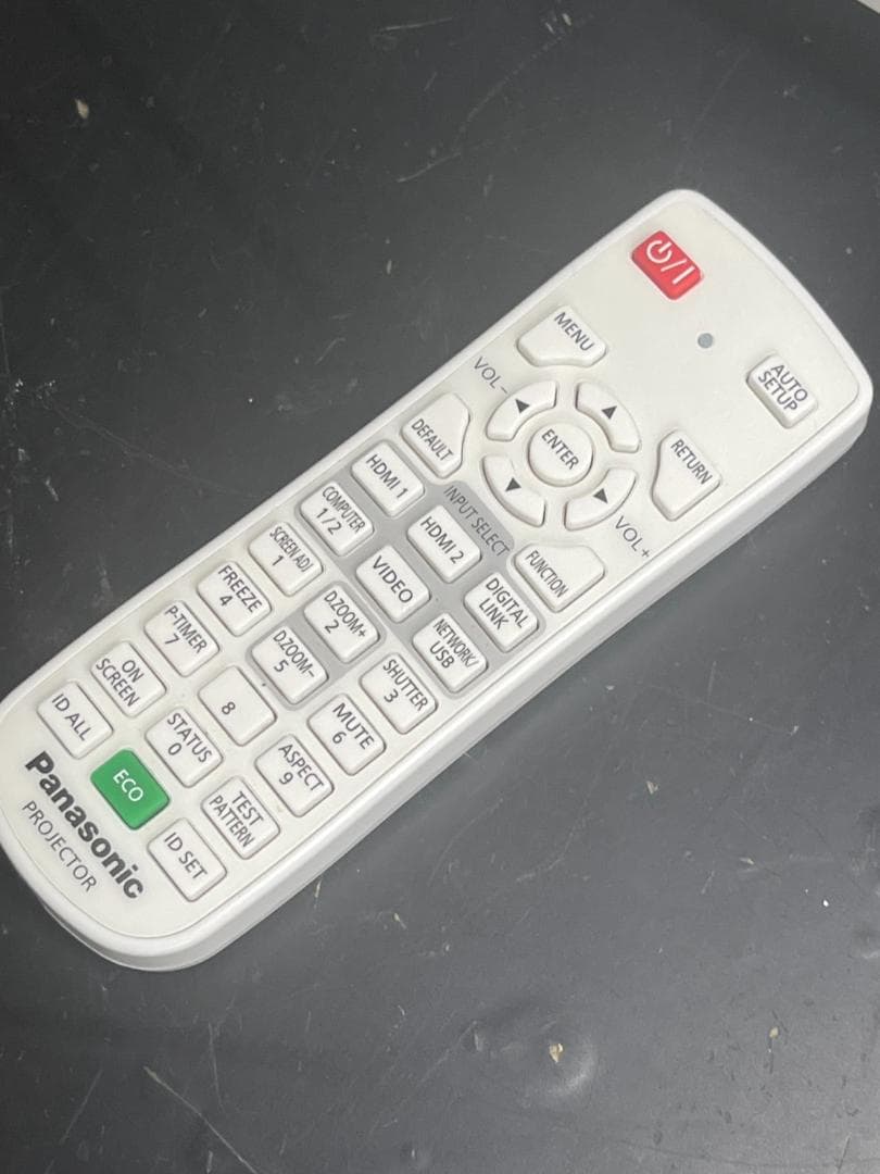 Panasonic PT-VMZ50 WUXGA プロジェクター本体