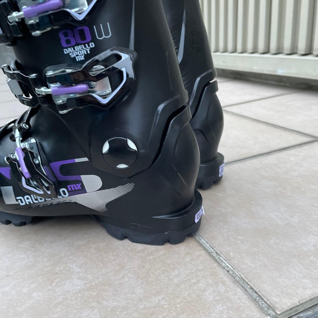 新品　DALBELLO スキーブーツ　22.5 22 23 レディース　女性