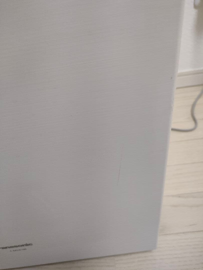 パナソニック　ジアイーノ　次亜塩素酸空間除菌脱臭機　F-MV4100　白