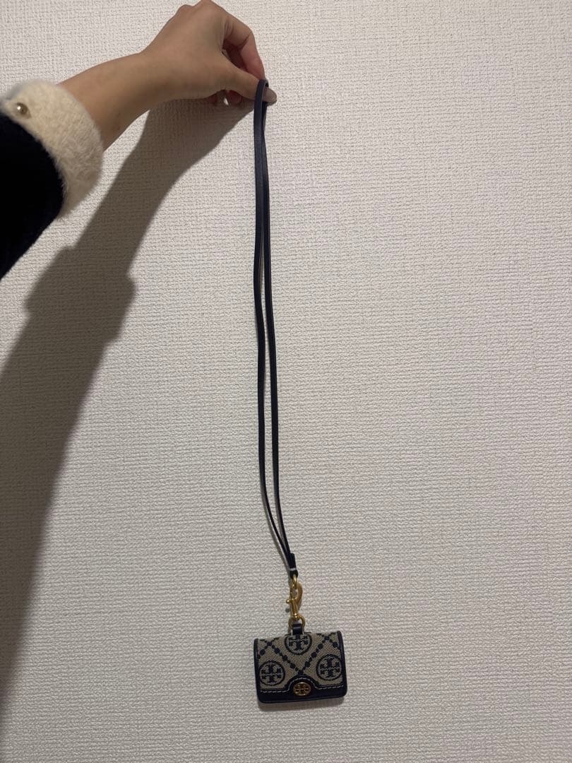 Tory Burch AirPodsケース