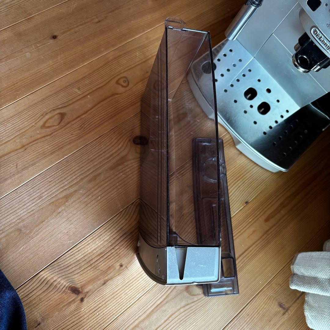 デロンギ　マグニフィカS 業務用モデル ECAM22110SBH