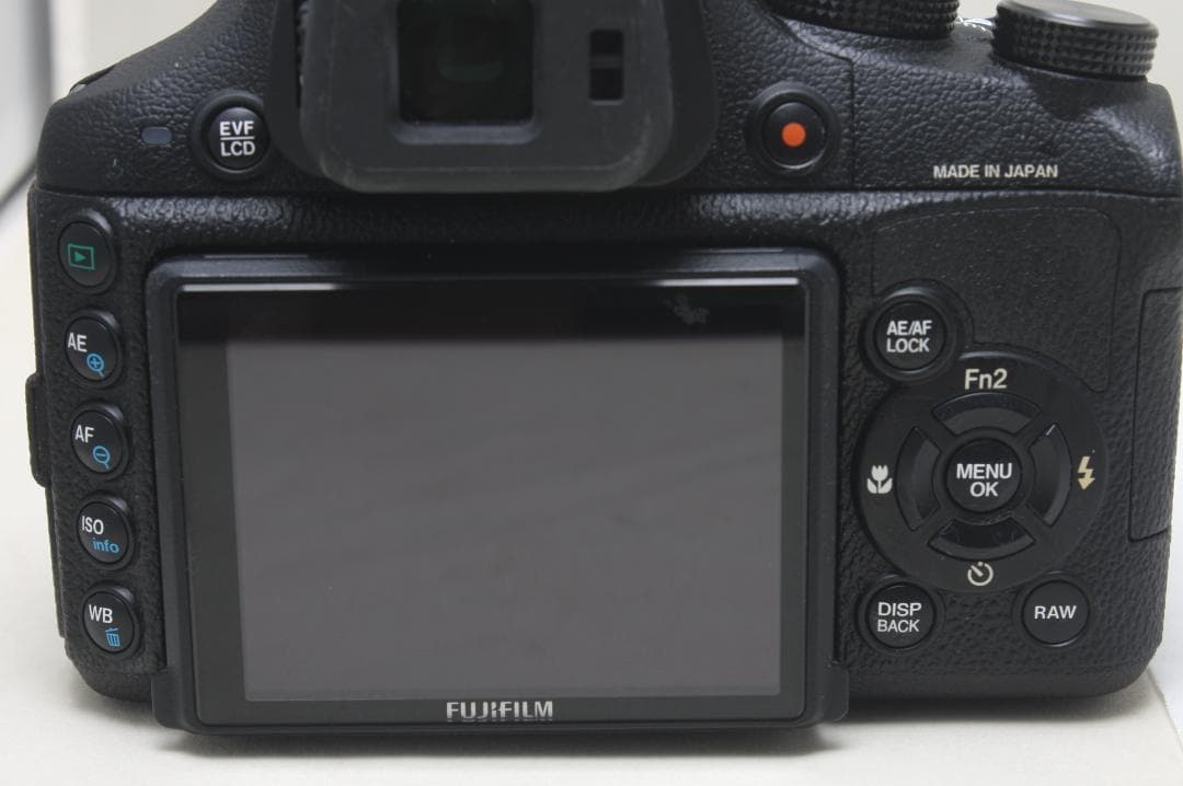 富士フイルム FUJIFILM X-S1