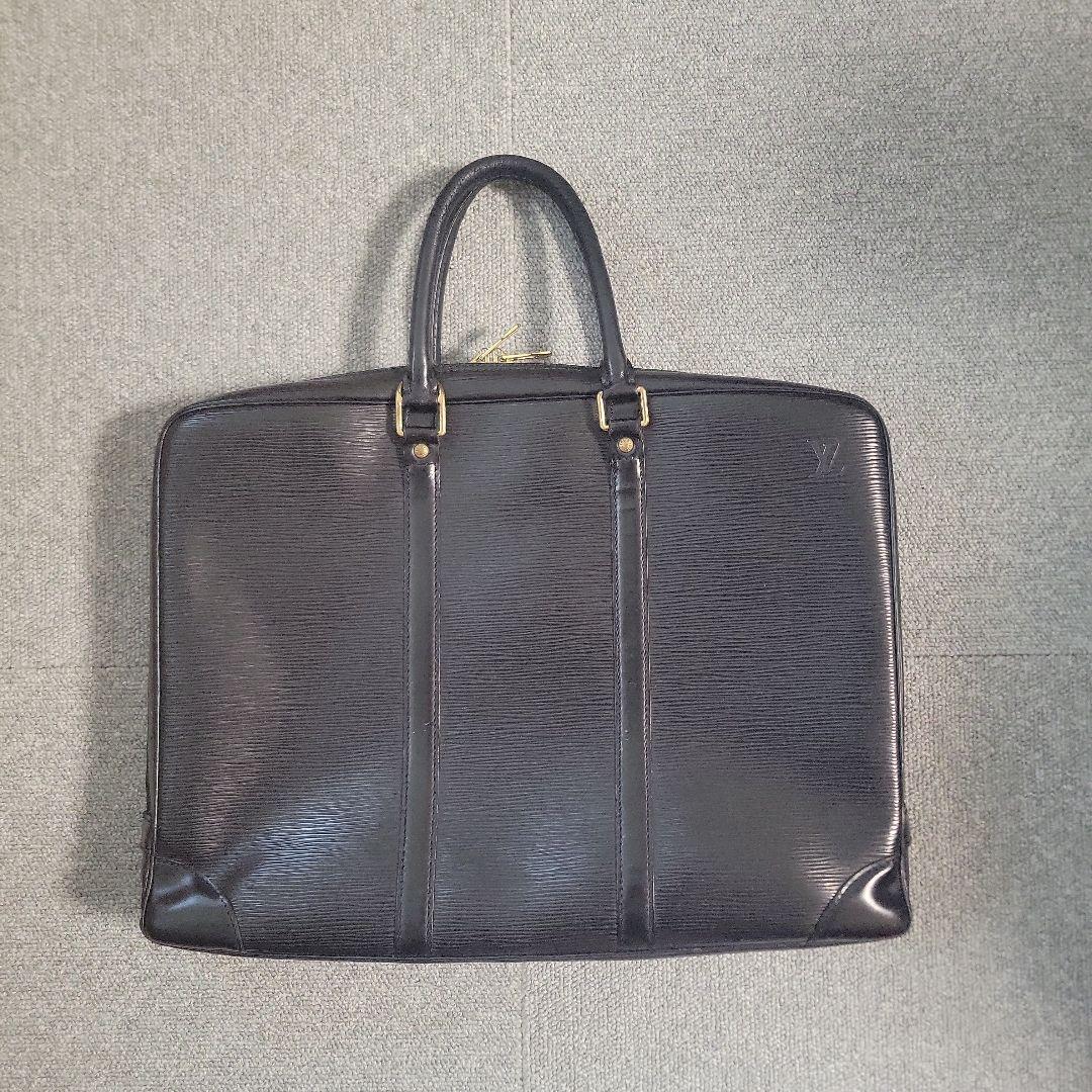 ルイヴィトン Louisvuitton エピ ビジネスバッグ レザー ブラック