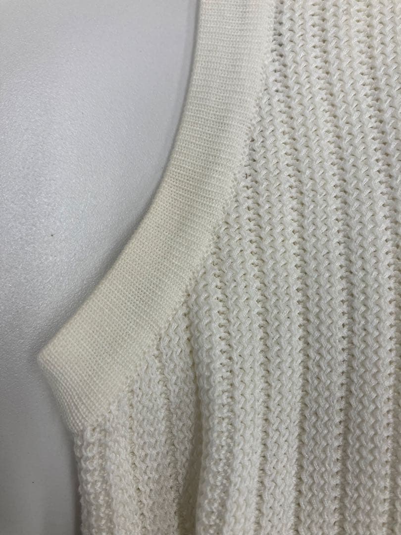 シャネルレディース ノースリーブ ニット CHANELホワイト白 【中古品】　Y