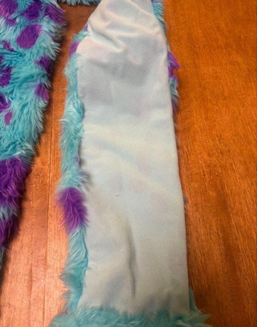 【廃盤】ディズニー サリー マフラー　モンスターズ・インク