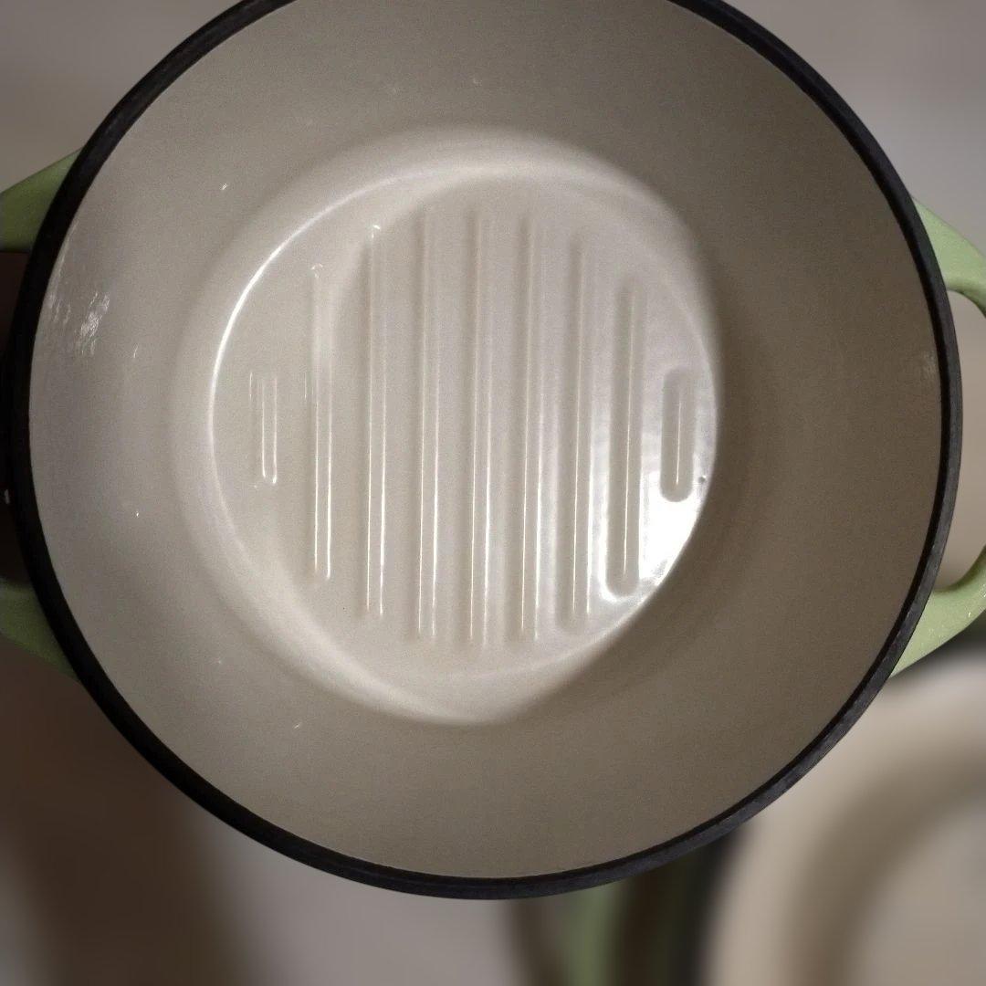 美品☆VERMICULAR 両手鍋 ライトグリーン 18cm☆トリベット付き