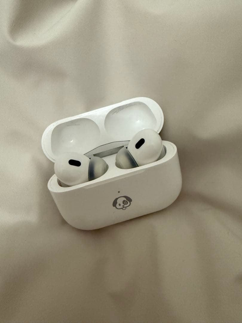 AirPods Pro 2 (Type-C)犬の彫刻付き
