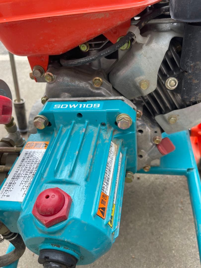 ＜中古未整備現状品＞　高圧洗浄機本体 ガソリンエンジン（クボタ）