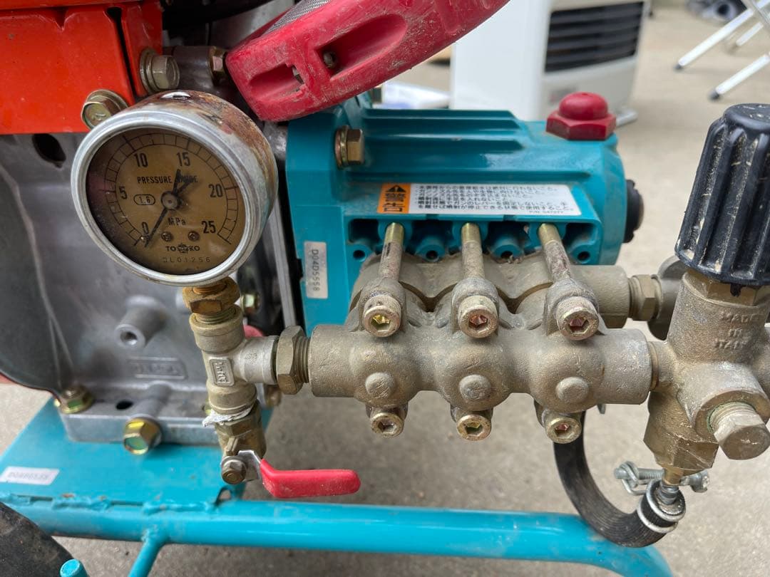 ＜中古未整備現状品＞　高圧洗浄機本体 ガソリンエンジン（クボタ）