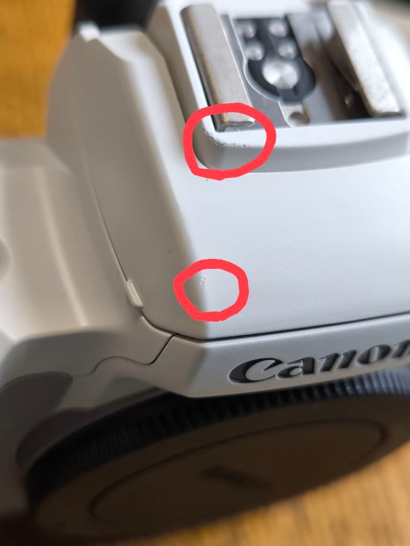 EOSkissm2　ダブルレンズキット　ホワイト　カメラバック　電池パック2個付