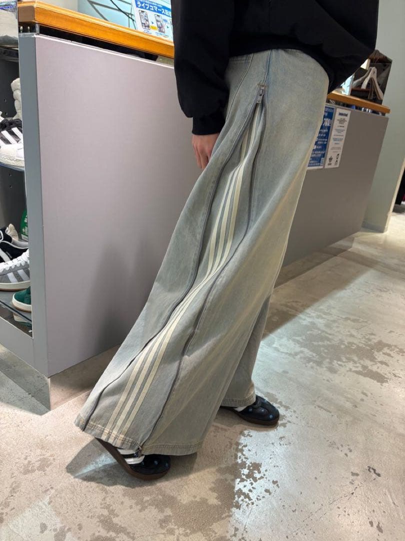 りーたん様　新品24 】ADILENIUMシーズンジップウォッシュドデニムパンツ