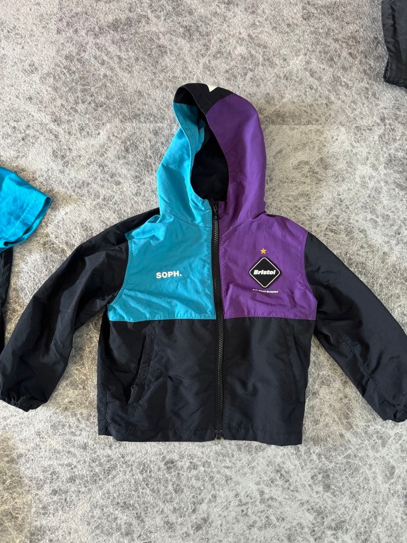 Bristol ブリストル　キッズ　3点　Tシャツ　半ズボン　上着　kids